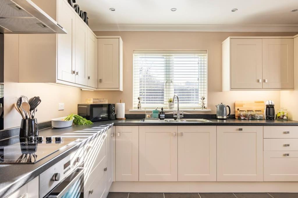 Willow Lodge, Wolfscastle Haverfordwest Zewnętrze zdjęcie